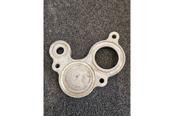 Flange Air Compressor Drive Enclosure MAN TGX 680HP V8 D2868 Catalog number of the part 51063120092
