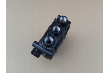 Magnetic valve WABCO 472 890 041 0 EAN GTIN 4057875220602