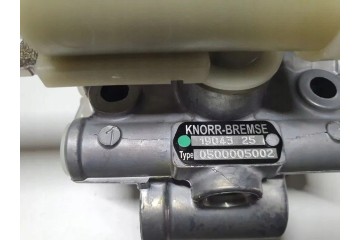 Mercedes airbag levelling valve knorr bremse 0500005002000 Catalog number of the part 0500005002000