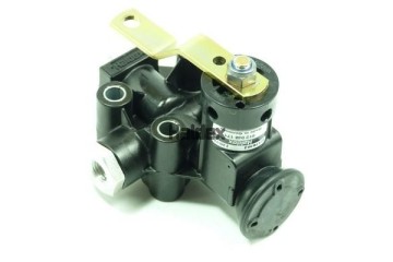 Air suspension valve 612048171
