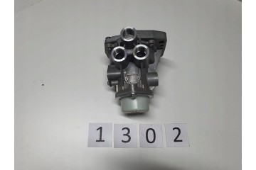 Emergency relay brake valve Knorr Bremse K215364N00 AS3050A Catalog number of the original DAF 1520497 FRUEHAUF 0027676Z FRUEHAU