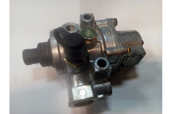 Pressure regulator KNORRBREMSE 0481039213000