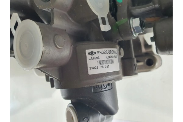 Dehumidifier Knorr Bremse LA8606 K043830N50 AE4560 Iveco Car type cargo vans passenger cars