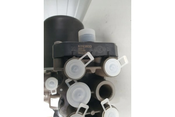 Deshumidificador Knorr-Bremse LA8606, K043830N50, AE4560 para Iveco