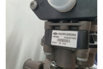 Deshumidificador Knorr-Bremse LA8606, K043830N50, AE4560 para Iveco