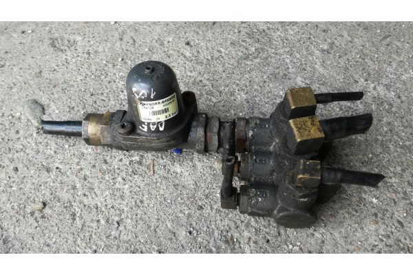 Relay valve KNORR K000619