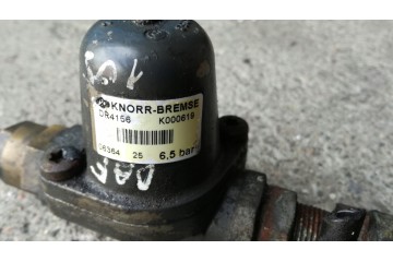 Relay valve KNORR K000619 Part manufacturer Knorr