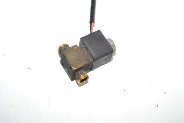 MERCEDES ACTROS MP4 PARKING AIR CONDITIONING VALVE A9608300284 Catalog number of the part A9608300184