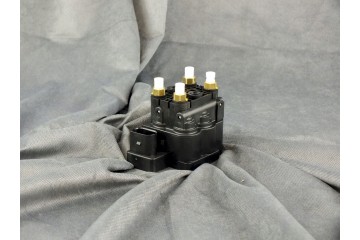 Solenoid valve 472 553 563 0 Part manufacturer Wabco