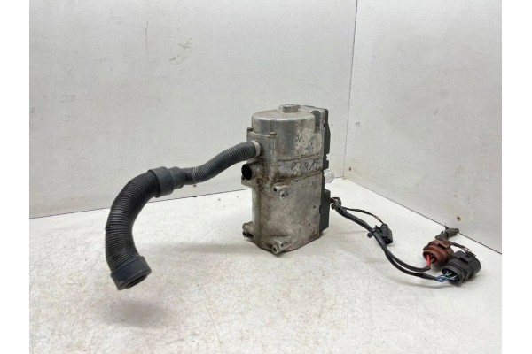Webasto AUDI A4 Allroad 8KH B8 8K0265081AD 2 0L diesel 130kW 2014 Part manufacturer Audi OE
