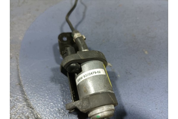 BMW 5 G30 G31 FUEL PUMP WEBASTO WIRES 9031364 Catalog number of the part L 285471 9031364