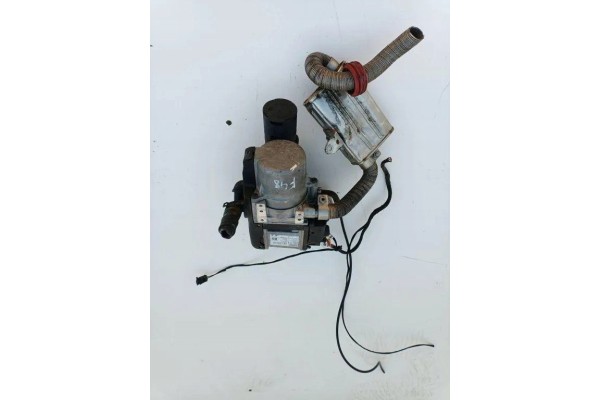 Webasto BMW X1 F48 122R000258 2 0L diesel 140kW 2019 Part manufacturer BMW OE