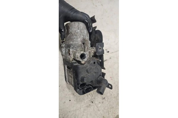 Webasto VW PASSAT Variant B6 3C5 9013719C 2 0L diesel 88kW 2005 Part manufacturer Volkswagen OE