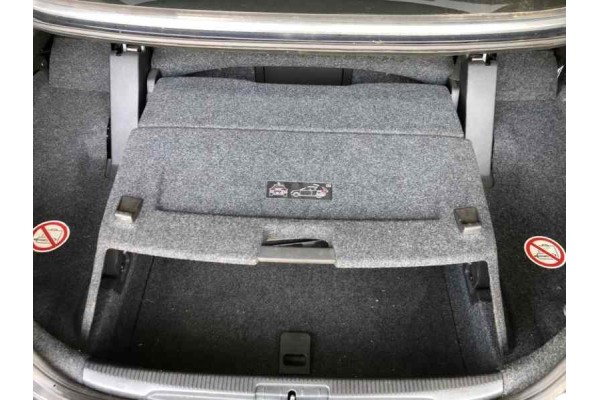VOLKSWAGEN EOS (1F7)(2006) 2.0 TDI