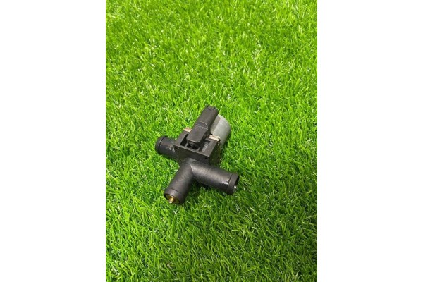 OE MERCEDES HEATER VALVE DB W205 2 0 15 Quality of parts according to GVO O original with manufacturer s logo OE