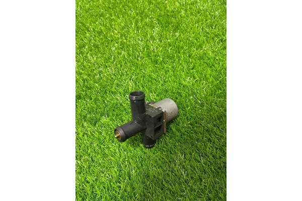 OE MERCEDES HEATER VALVE DB W205 2 0 15 Car type passenger cars