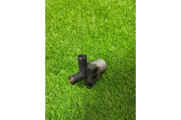 OE MERCEDES HEATER VALVE DB W205 2 0 15 Car type passenger cars