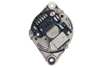 PE Alternator for IVECO EUROCARGO I III EUROTECH MP EUROTECH MT Catalog number of substitutes 9841 7133 2997074 4376714 4424962 