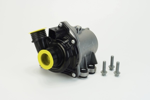 Additional water pump cooling water circulation for BMW 1 E82 1 E87 1