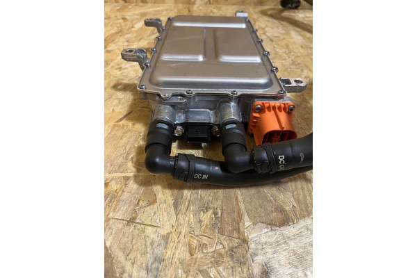 VOLTAGE CONVERTER MUSTANG MACH E GT LK98 14G646 AD ORIGINAL Catalog number of the original MUSTANG MACH E GT LK98 14G646 AD