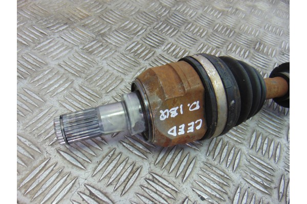  TRANSMISION DELANTERA IZQUIERDA KIA CEED (JD) Concept 2012 203824 KIA - 2