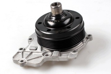 Coolant pump for MERCEDES C W204 SPRINTER 3 5 T B906 Catalog number of the part VIC 216738