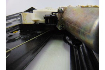 2 PIN ELEVALUNAS TRASERO IZQUIERDO SAAB 9-3 CABRIOLET 1.8 T Linear 2004 2 PIN 205532 SAAB - 2