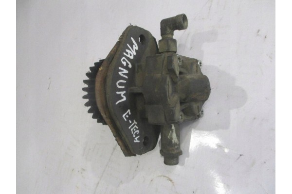 Bomba de Combustible Renault Magnum E-Tech 2445110500 usado 2
