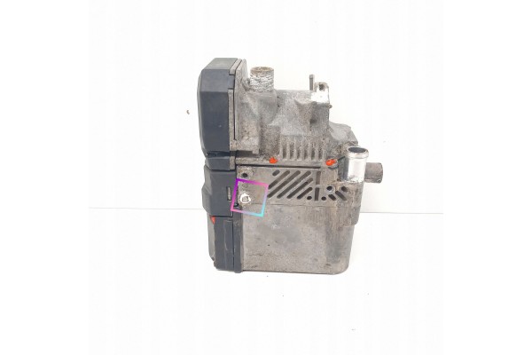 Calefactor estacionario Webasto 66887H para Nissan Navara D40 2008 usado 3