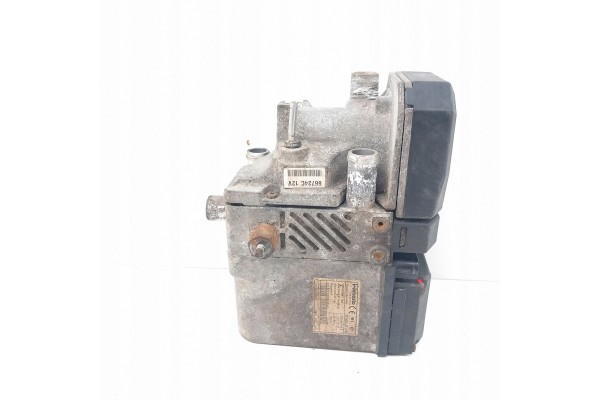 Calefactor estacionario Webasto 66887H para Nissan Navara D40 2008 usado 6