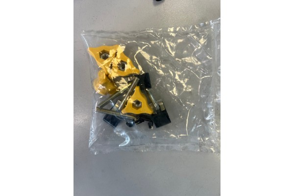 Barras de Techo Suzuki S-Cross Completo 990e0-61m33-000 usado 3