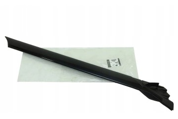 Outside strip post A right Land Rover Discovery 5 L462 HY32025A52AD