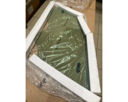 GLASS OF THE RIGHT FRONT DOOR