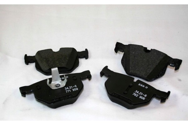 OE BMW 34216776937 BRAKE PADS BMW T E70 E71 X5 X6 08 Car type undefined