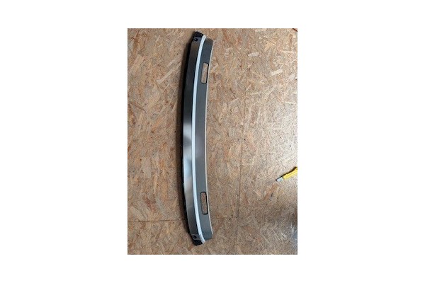 Aluminium aperture 8F0853829E3Q7