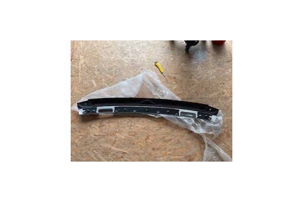 Aluminium aperture 8F0853829E3Q7 Part manufacturer Volkswagen OE