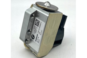 BMW i8 I12 i8 I15 Electric Expansion Valve 9318648 Original Catalog number of the part 64509318648_GTV