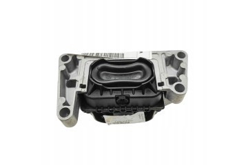 OE VAG 6C0199262E CUSHION SIL SKODA RAPID 1 0 13