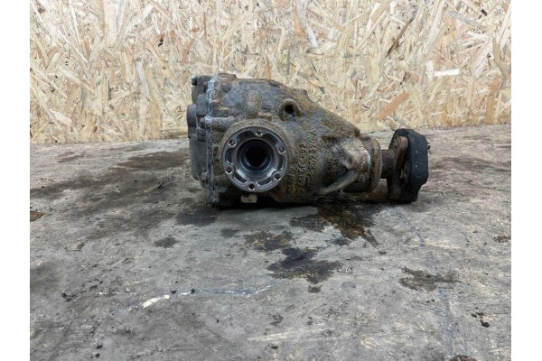 Rear reducer BMW X1 E84 7566176 2 0L diesel 105kW 2011 Part manufacturer BMW OE