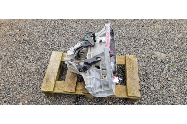 Nissan qashqai J11 1 6 DIG T manual transmission CHEAP Car type passenger cars