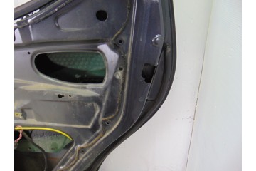 NEGRA PUERTA TRASERA DERECHA MERCEDES-BENZ CLASE A (BM 168)