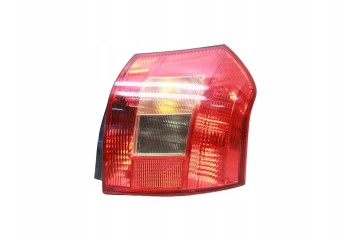 TOYOTA Corolla Lamp right rear 81551 02150 OE