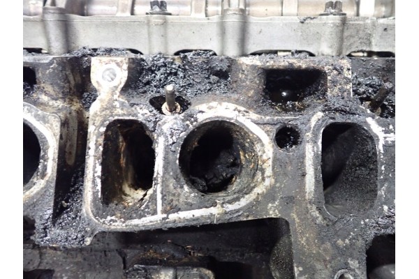 Bomba de motor B47D20A BMW F10 F20 F30 F31 F32 F33 F34 F36 2.0D 150CV 16R F-Vat usado 7