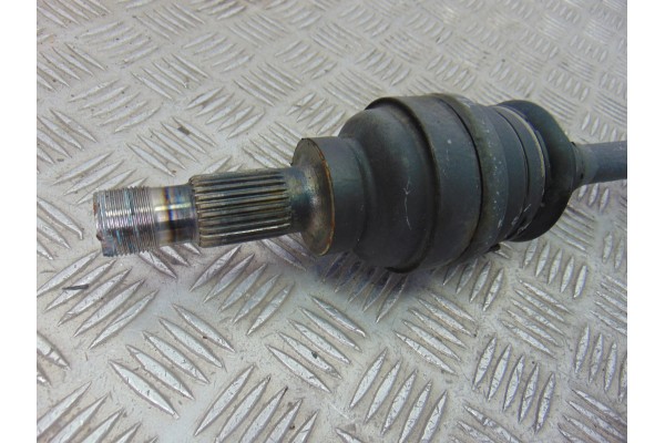  TRANSMISION TRASERA DERECHA MERCEDES-BENZ CLASE CLA (BM 117) CLA 220 CDI 4Matic (117.305) 2015 193586 MERCEDES-BENZ - 2