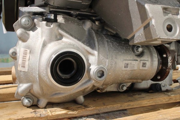 Reductor BMW 5 G31 8635703 transmisión delantera 2.0 diésel 86 usado 2