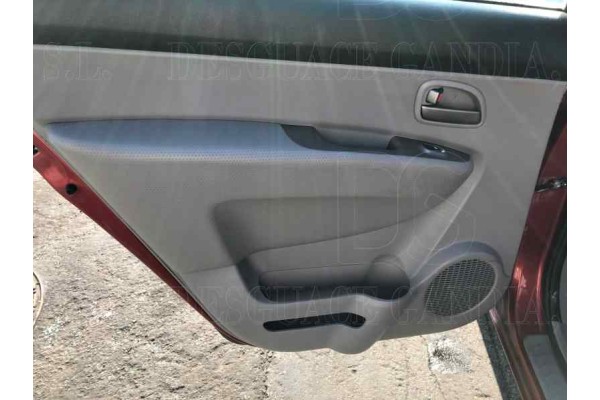 KIA CARENS (UN) Active