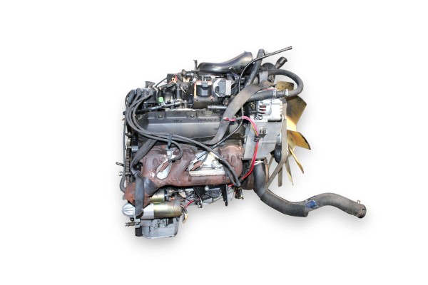 Motor de gasolina Volvo Penta 4.3 V6 LG Vortec completo usado 5