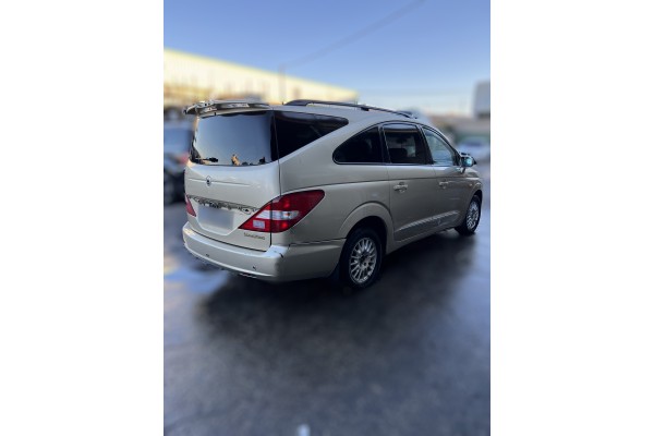 SSANGYONG RODIUS Xdi Limited AWD