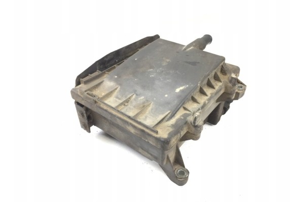 1516040 Scania Carcasa del filtro de ventilación del cárter usado 3