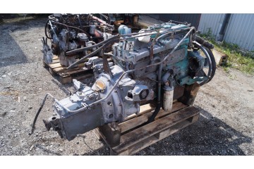 ENGINE VOLVO TRANSMISSION S5 3572 Part manufacturer Renault OE